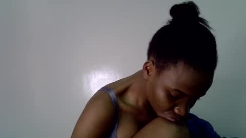 Snapshot of lee_shaz chatting on 06/25/26, 07:24 lee baby online show from 06/25/26, 07:24