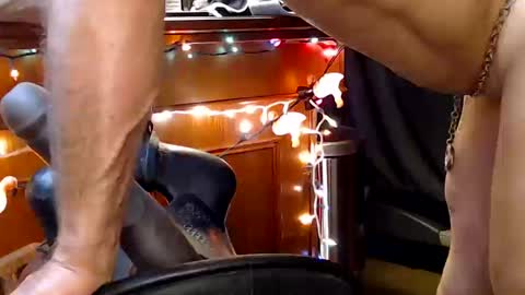 Snapshot of leecox777 chatting on 10/12/25, 01:59 Lee Cox online show from 10/12/25, 01:59