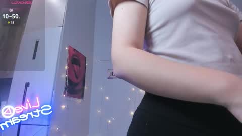 Snapshot of leehaeun7 chatting on 02/14/26, 08:16 Lee Haeun online show from 02/14/26, 08:16