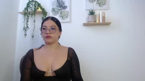 leena_rosee online show from 05/25/26, 05:19