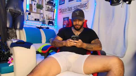 leenar_key online show from 03/21/26, 04:43