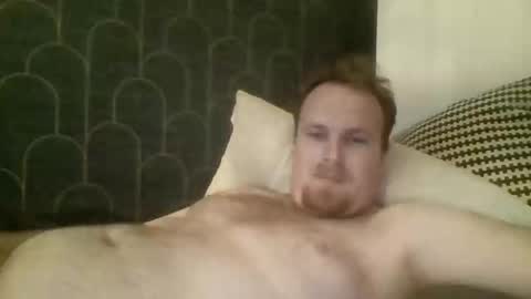 Snapshot of leeuwarder12 chatting on 11/14/25, 03:55 leeuwarder12 online show from 11/14/25, 03:55