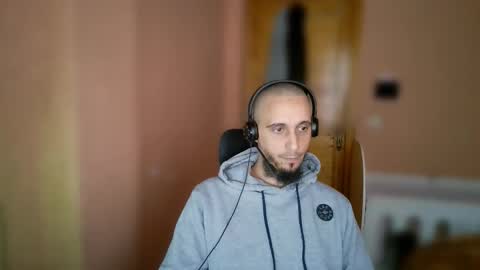 lefrenchiies online show from 11/21/25, 08:13