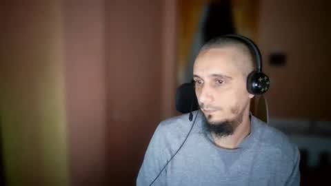 lefrenchiies online show from 11/24/25, 07:30