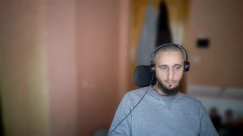 lefrenchiies online show from 11/26/25, 08:59