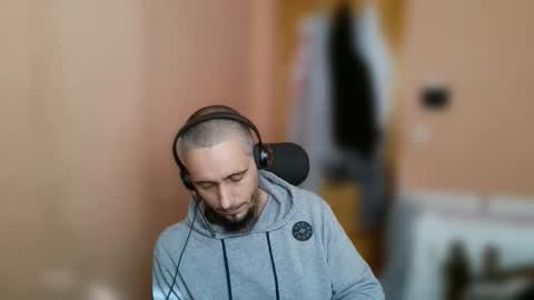 lefrenchiies online show from 01/11/26, 12:10