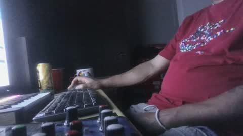 leftaloner online show from 07/05/26, 07:59