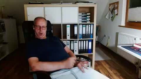 Dave online show from 06/11/26, 10:52
