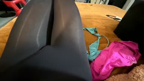 leggingslover7 online show from 12/04/24, 12:41