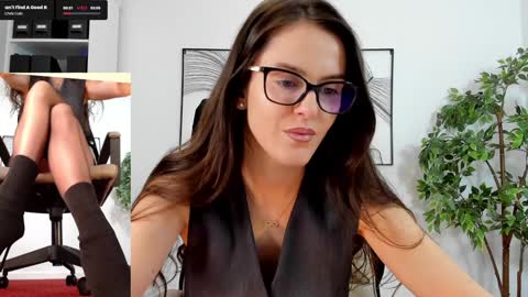 Elle  online show from 01/28/25, 10:45