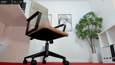 Elle  online show from 02/05/25, 02:16