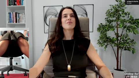 Elle  online show from 01/13/26, 08:19