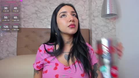 Snapshot of leiawong chatting on 12/16/24, 12:15 Leia online show from 12/16/24, 12:15