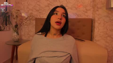 Snapshot of leiawong chatting on 12/30/24, 12:22 Leia online show from 12/30/24, 12:22