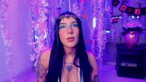 Snapshot of leiawong chatting on 10/26/25, 05:57 Leia online show from 10/26/25, 05:57