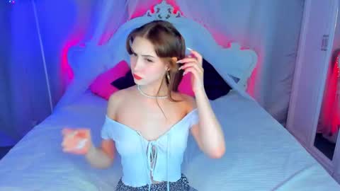 Snapshot of leiawow chatting on 12/09/24, 11:47 leiawow online show from 12/09/24, 11:47