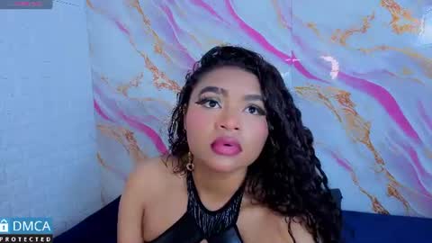 Snapshot of leidy_morales_ chatting on 07/15/26, 11:04 Leidy online show from 07/15/26, 11:04