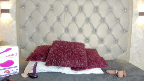 LEIGH ANGELS online show from 01/11/25, 09:04