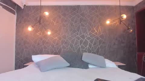 LEIGH ANGELS online show from 12/13/25, 10:48