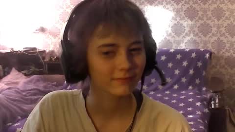 Snapshot of leigharedcross chatting on 02/02/26, 07:51 Viola online show from 02/02/26, 07:51