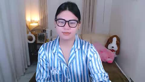 Cailey online show from 09/12/25, 01:49