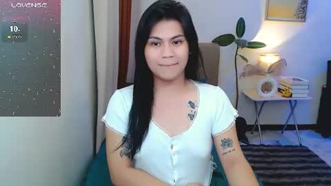 Snapshot of leighcortesi chatting on 07/16/26, 05:08 Cailey online show from 07/16/26, 05:08