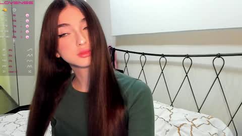 Snapshot of leila_4ever chatting on 01/16/25, 02:51 Leila online show from 01/16/25, 02:51