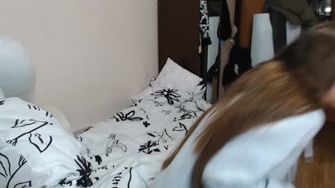 leila_bambi online show from 12/25/24, 09:11