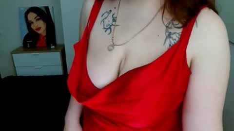 Snapshot of leila_beayte_ chatting on 12/03/25, 07:05 Leila online show from 12/03/25, 07:05