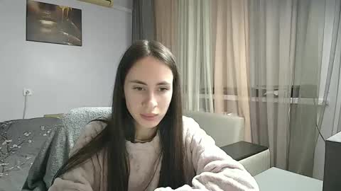 Snapshot of leila_monaco chatting on 10/24/25, 05:53 Leila online show from 10/24/25, 05:53