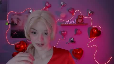 Snapshot of leila_viper_ chatting on 02/14/26, 09:33 leila_viper_ online show from 02/14/26, 09:33