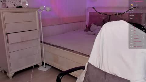 leilalafleur_ online show from 02/10/26, 04:49