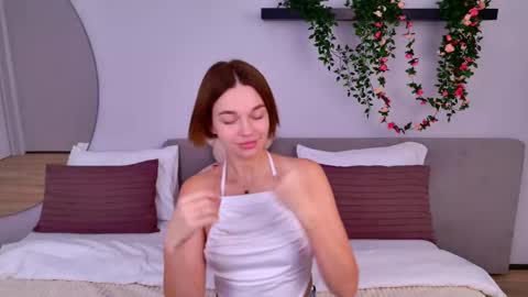 Snapshot of leilalawson chatting on 02/11/25, 08:05 LeilaLawson online show from 02/11/25, 08:05