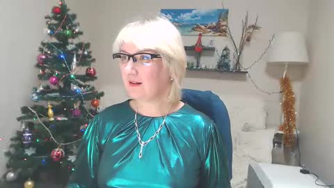 Leila Kinky online show from 01/08/25, 12:15