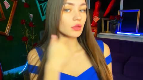 Snapshot of leilarai chatting on 11/25/25, 02:06 Leila Rai online show from 11/25/25, 02:06