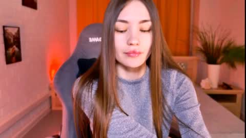 Leila Rai online show from 04/07/26, 01:33