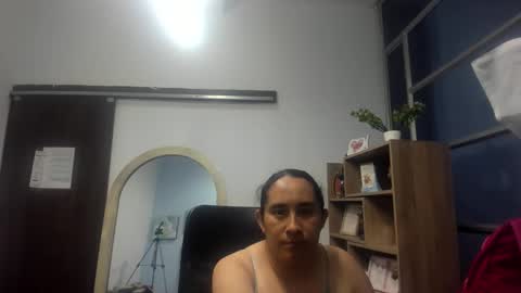 Snapshot of leilasmith_ chatting on 06/04/26, 11:16 Leila online show from 06/04/26, 11:16