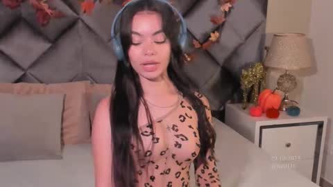 Snapshot of leizathompson chatting on 10/29/25, 07:37 Leizathompson online show from 10/29/25, 07:37