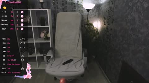 Lela online show from 02/06/25, 04:21