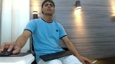 lelehott01 online show from 07/07/26, 02:25