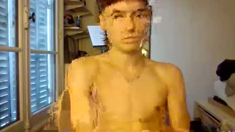 Snapshot of lelele44 chatting on 10/12/25, 04:06 lelele44 online show from 10/12/25, 04:06