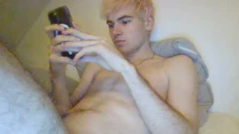 Snapshot of lelele44 chatting on 01/18/26, 03:38 lelele44 online show from 01/18/26, 03:38