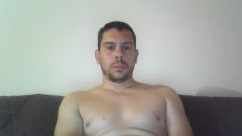 Snapshot of lelem1092 chatting on 10/16/25, 07:53 lelem1092 online show from 10/16/25, 07:53