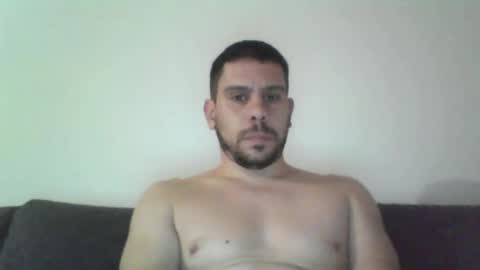 Snapshot of lelem1092 chatting on 11/25/25, 05:02 lelem1092 online show from 11/25/25, 05:02