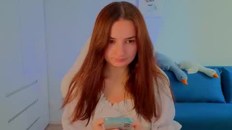 Snapshot of lelia_vibe chatting on 09/16/25, 08:04 Lelia online show from 09/16/25, 08:04