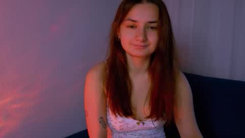 Snapshot of lelia_vibe chatting on 10/17/25, 04:26 Lelia online show from 10/17/25, 04:26