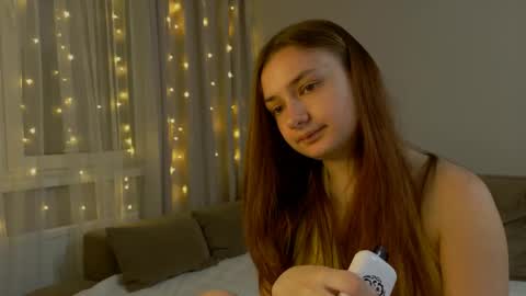 Lelia online show from 04/15/26, 07:58