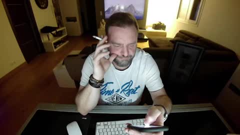 Snapshot of lemouth006 chatting on 12/31/24, 10:01 Ange online show from 12/31/24, 10:01