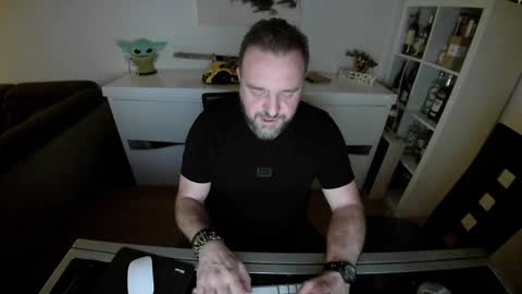 Snapshot of lemouth006 chatting on 02/08/25, 09:04 Ange online show from 02/08/25, 09:04