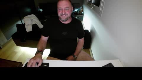 Snapshot of lemouth006 chatting on 10/04/25, 01:47 Ange online show from 10/04/25, 01:47